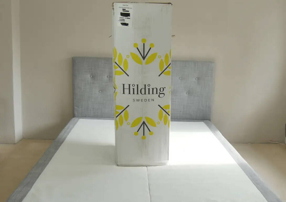 Hilding Pure Onecore in der Lieferbox